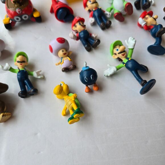 Super Mario 22 Pc Mini Figure Cake Topper Set Gamer Kids Party Action Figures - Picture 6 of 16